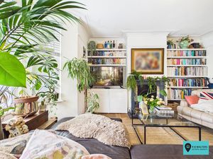 Living Room- click for photo gallery